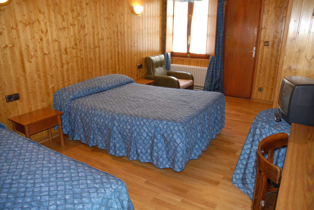 Hotel Europa Les Zewnętrze zdjęcie